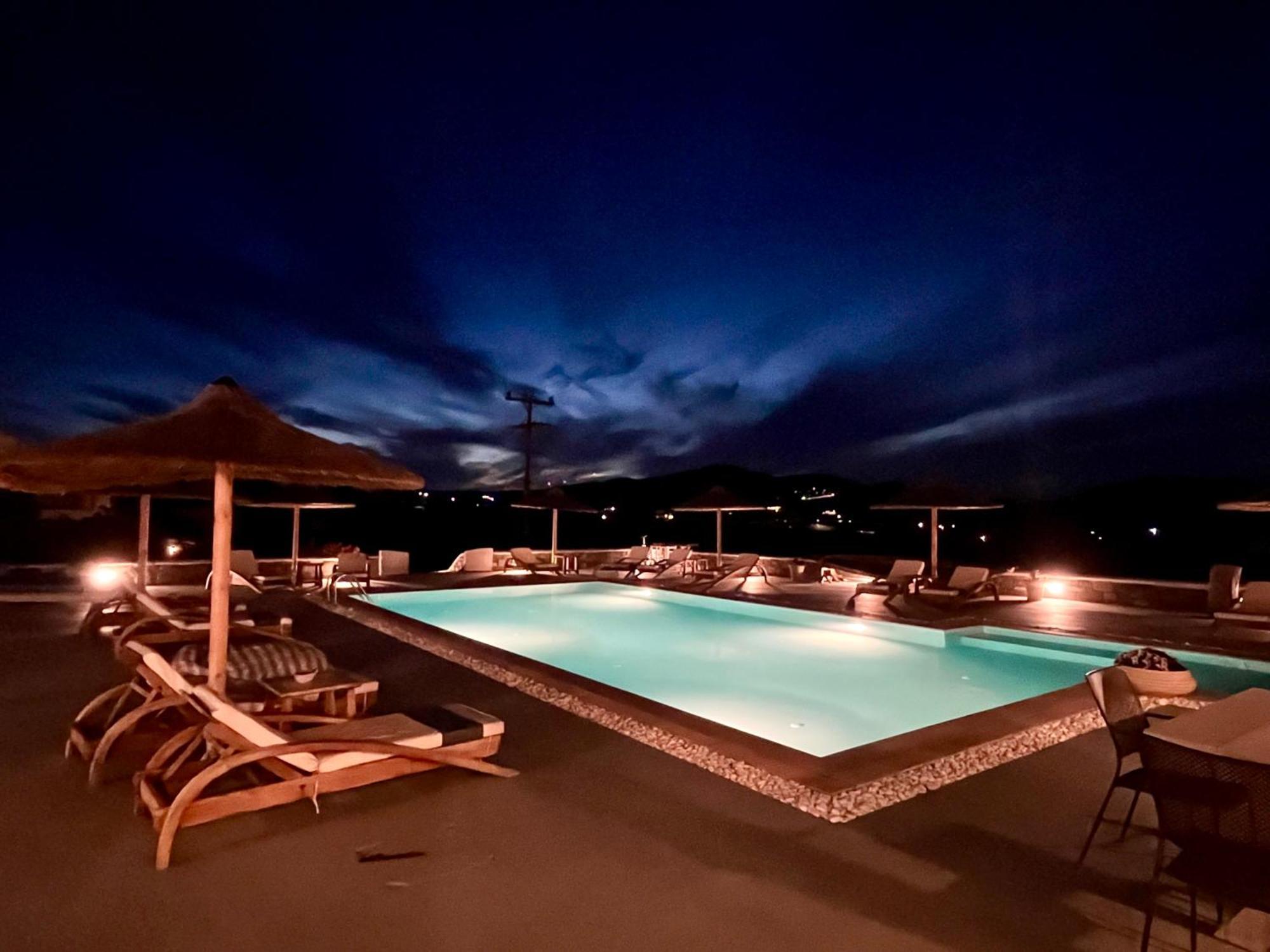Anemoi Resort Náousa Eksteriør billede